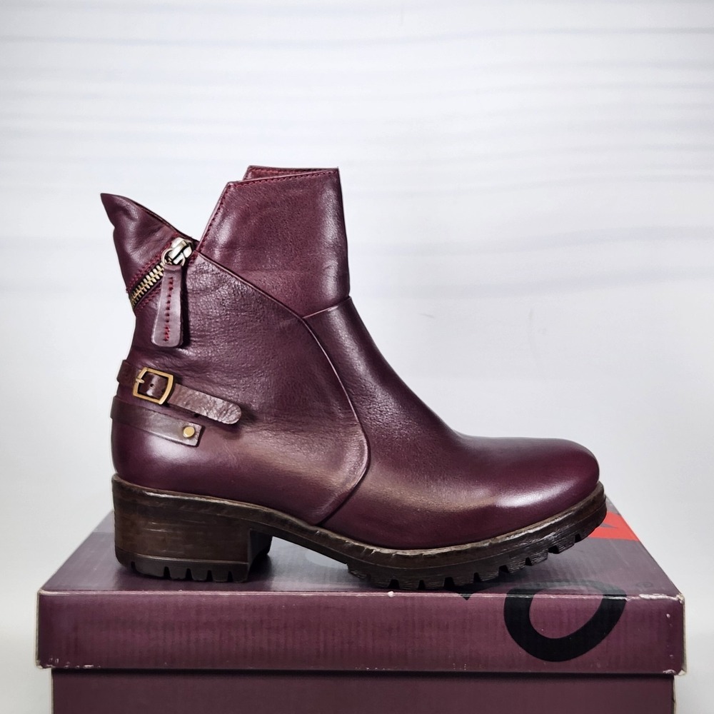 Bueno Fallon Ankle Boots Women Size 38 Merlot Leather Dual Zip Buckle Lug Sole